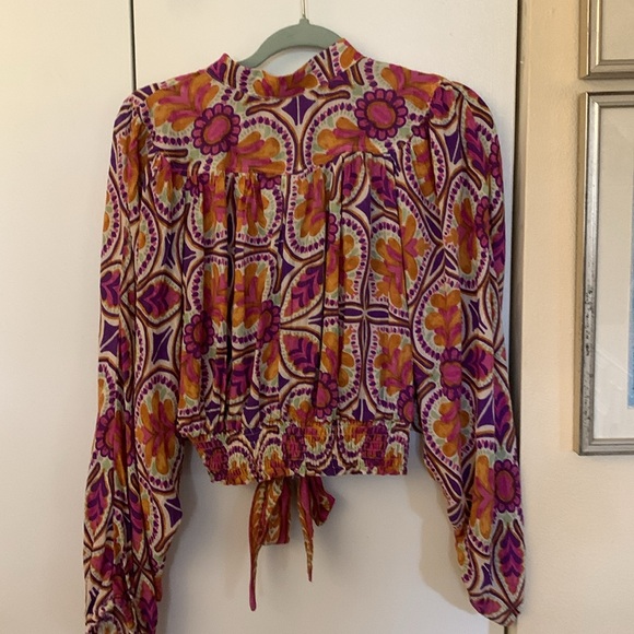 Top - Picture 5 of 5